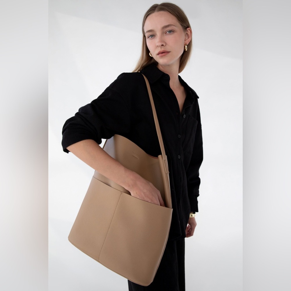 OAK + FORT City Tote Vegan Leather Beige Tan
